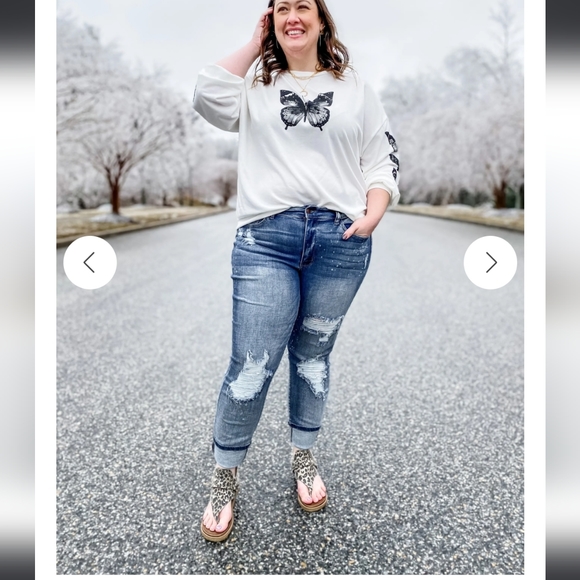 Judy Blue (THE BEST) Bleach splash Boyfriend Jeans - Picture 6 of 11